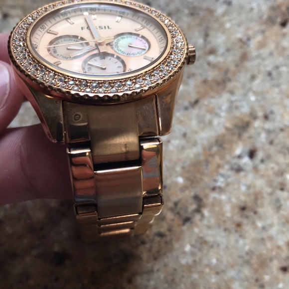Fossil rose gold  watch - Picture 2 of 6